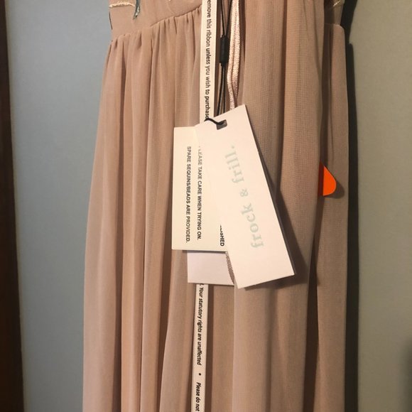 ✨NWT✨ Frock & Frill Jamie Embroidered Button Front Dress - Picture 5 of 7